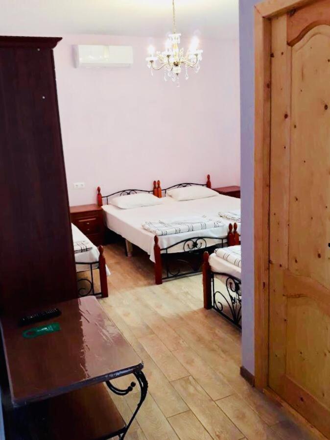 Anna-Saria Guest House Гагра Екстериор снимка