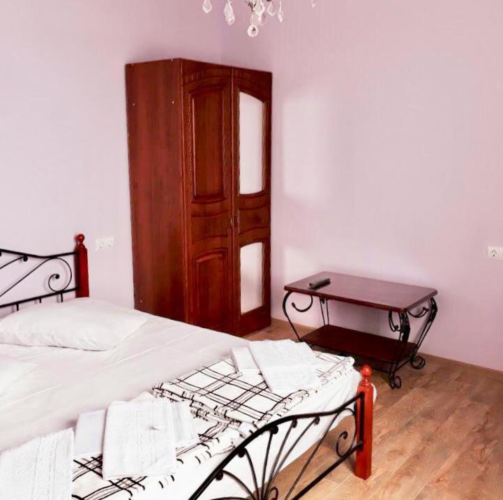 Anna-Saria Guest House Гагра Екстериор снимка